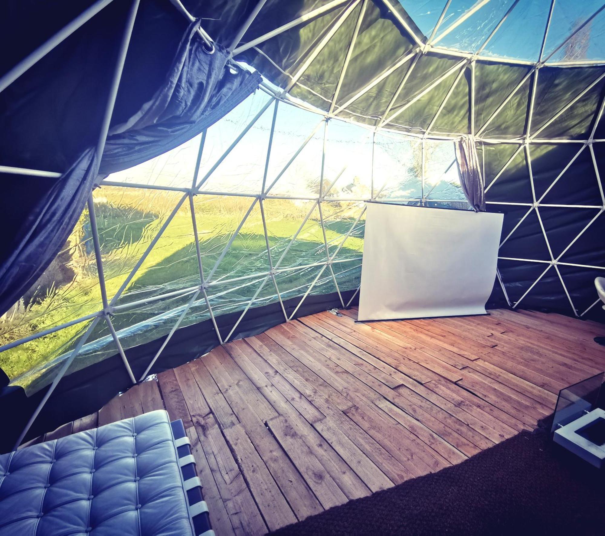 Lincoln Big Green Dome, Hot Tub, Projector, Firepit Washingborough Екстер'єр фото